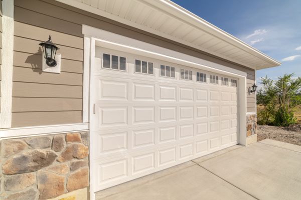 Cost of Garage Lifting in Hixson
